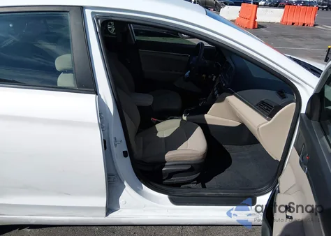 2019 Hyundai Elantra Se z USA, uszkodzony, nr VIN 5NPD74LF1KH495514